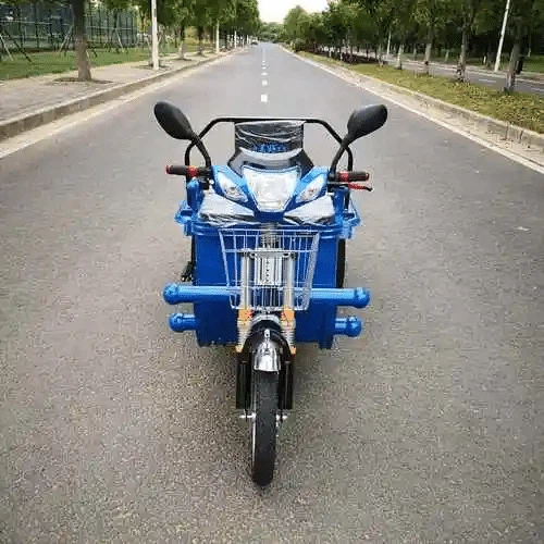 Triciclo de carga eléctrico descubierto